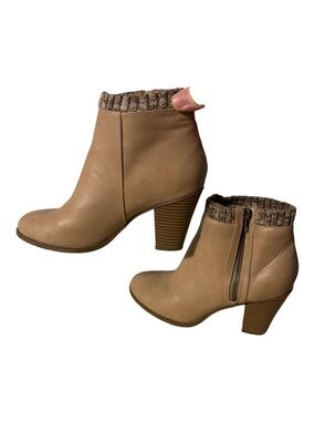Shoedazzle Cream Tan Brown Heeled Booties Size 8